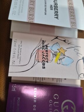 Marc Jacobs, Gucci, burberry Perfect Sample Card